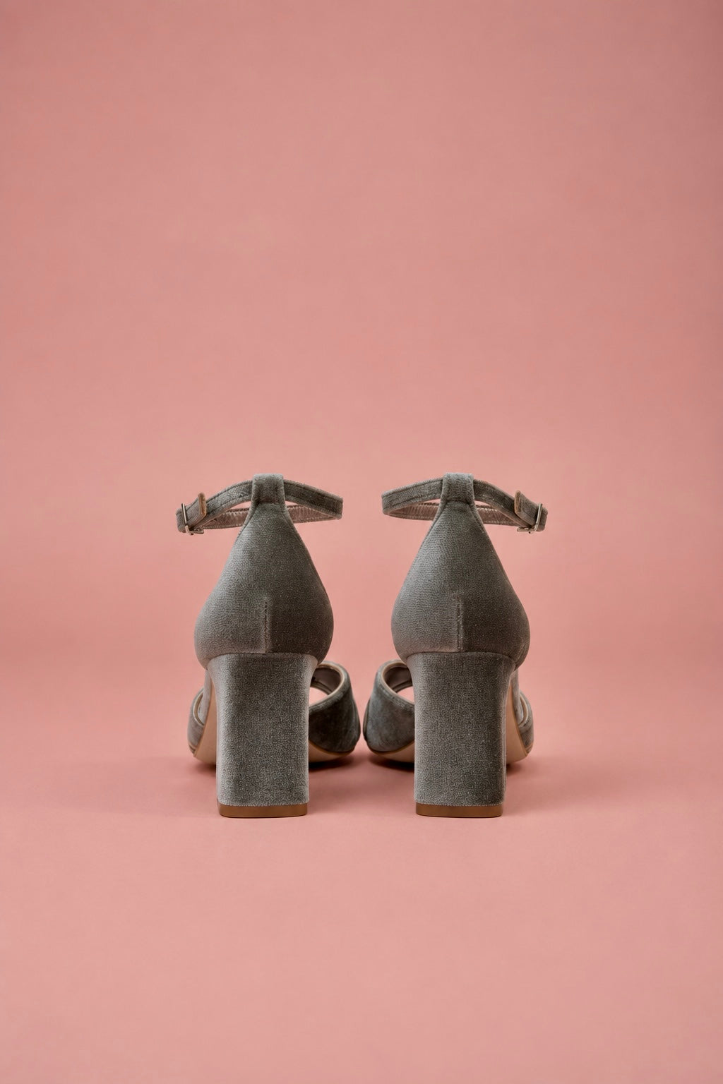 SANDALIA VELVET GRIS