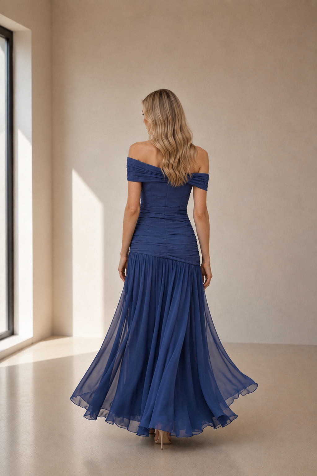 · VESTIDO POMA MARINO
