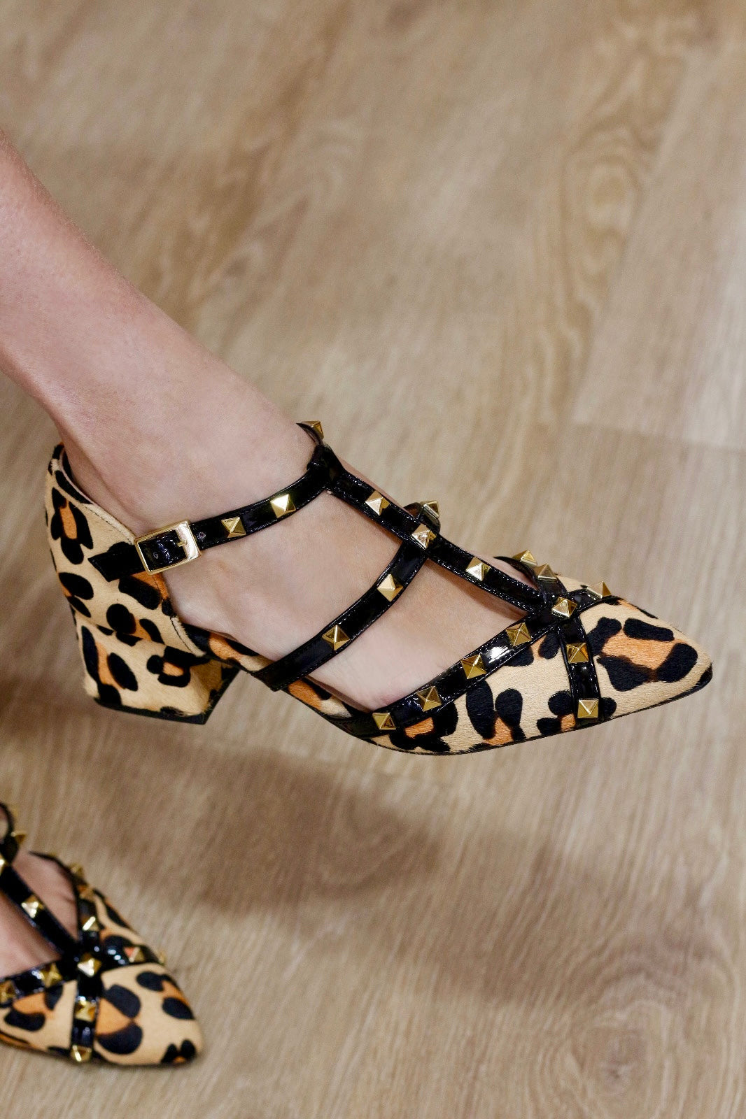 BAILARINA DUNIA LEO